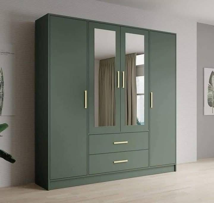 4 Door Wardrobe with Mirrors & Drawers